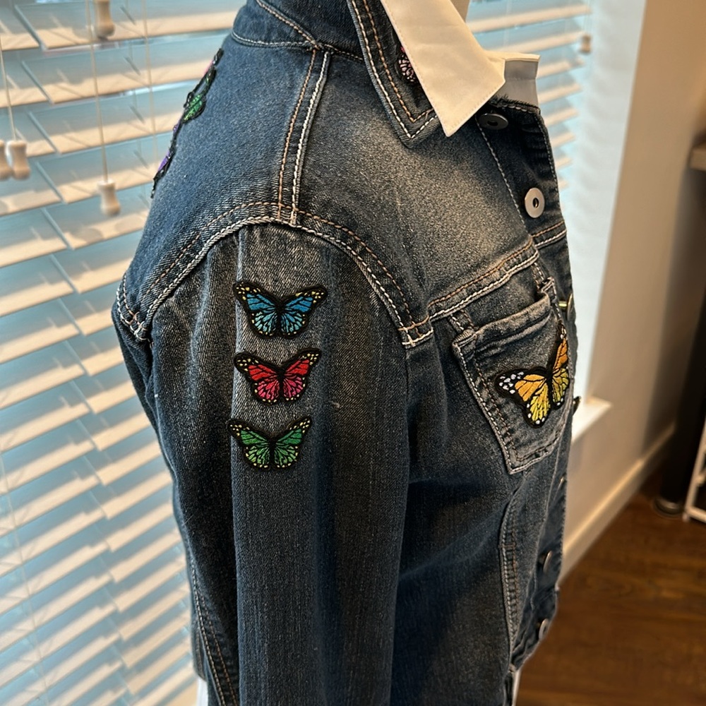 Butterfly Patch Denim Jacket Size Medium - image 3